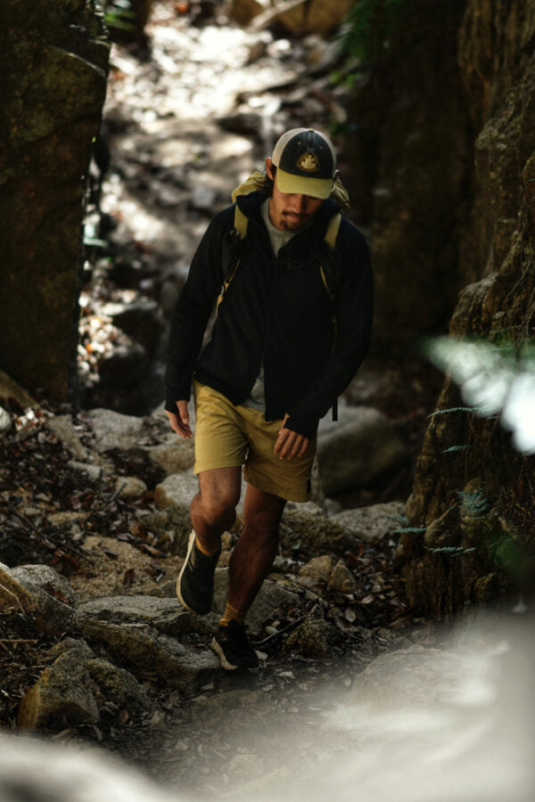 milestone Cloud Hoody (CROW BLACK) – BICYCLE STUDIO MOVEMENT