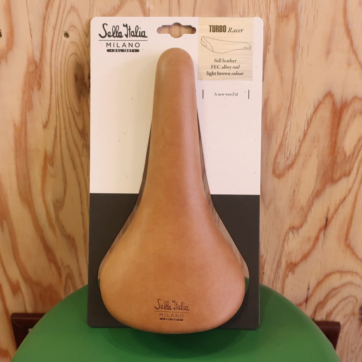 SELLE ITALIA TURBO RACER LIGHT BROWN – BICYCLE STUDIO MOVEMENT