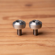 画像をギャラリービューアに読み込む, BUMPY CRANK CAP SET (SILVER)