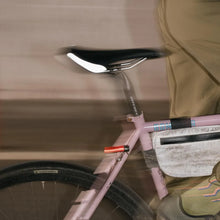 画像をギャラリービューアに読み込む, NAVIGATOR SADDLE (BLACK)