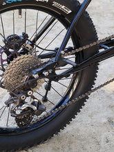 画像をギャラリービューアに読み込む, Mobi-Pod (携帯スタンド)