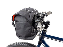 画像をギャラリービューアに読み込む, BOWLAND BAR BAG (12L)