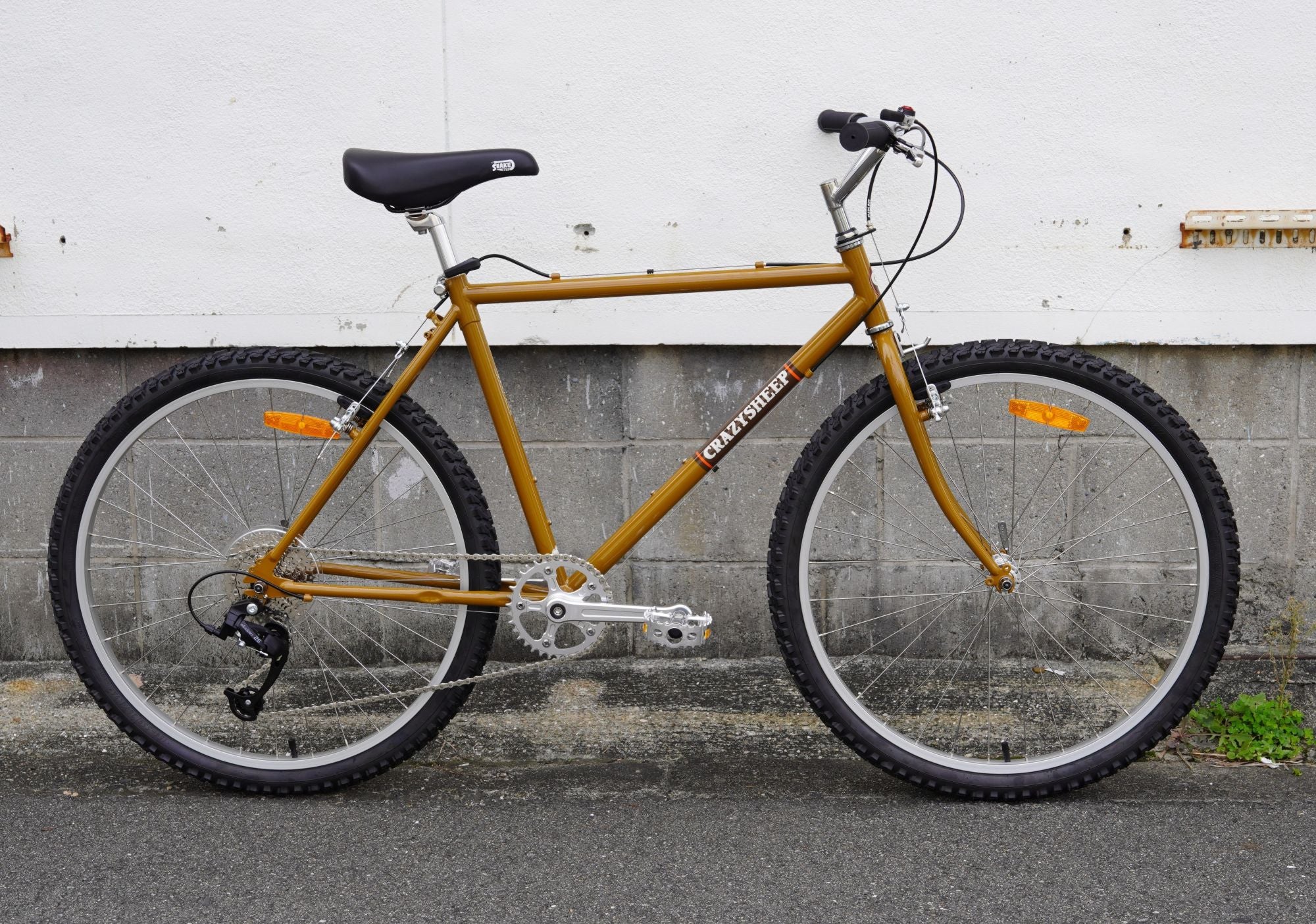 CRAZY SHEEP ”JONATHAN” (Light Brown) – BICYCLE STUDIO MOVEMENT
