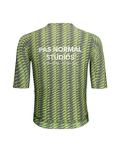 画像をギャラリービューアに読み込む, Men&#39;s SOLITUDE JERSEY (DARK MOSS / LIME GREEN)